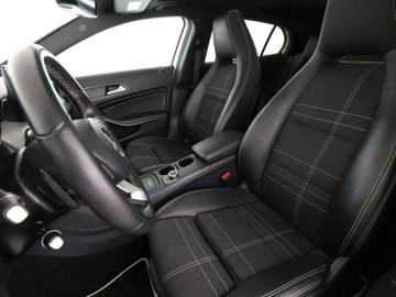 Mercedes GLA I Off-roader 2.0 250 211KM 2016 Mercedes GLA 250 Automat Sensation Panorama, zdjęcie 12