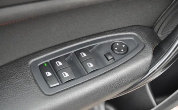 BMW Seria 1 F20-F21 Hatchback 5d 116i 136KM 2012 BMW Seria 1 SPORT Benzyna Nawigacja 1.6 Benzyna 136KM, zdjęcie 18