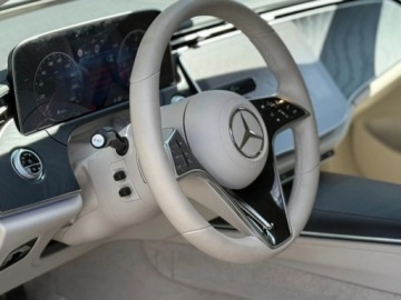 Mercedes Klasa E W214 Sedan 2.0 200 204KM 2025 E Klasa 200 4-Matic Exclusive 2.0 (204KM) 2025, zdjęcie 6