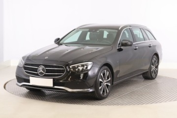 Mercedes Klasa E W213 Kombi Plug-in Facelifting 2.0 E300de 306KM 2020 Mercedes E E 300 de, 301 KM, Automat, Skóra, Navi, zdjęcie 1