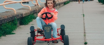 Великий чемпион по картингу, накачанные колеса, тормоза на 50 кг.