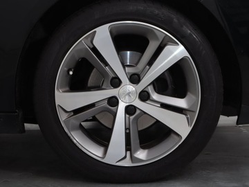 Peugeot 308 II SW Facelifting 1.5 BlueHDI 130KM 2020 Peugeot 308 1.5 BlueHDi, Skóra, Navi, Klima, zdjęcie 14