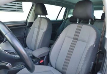 Volkswagen Golf VII Variant 1.6 TDI BlueMotion  110KM 2016 Volkswagen Golf Variant Volkswagen Golf Variant 1.6 TDI BlueMotion Technol, zdjęcie 11