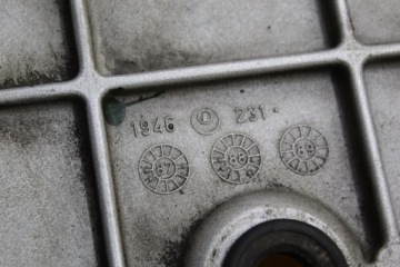КРЫШКА КОРПУСА AUDI A6 C4 4.2 B