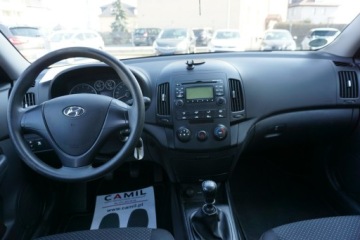 Hyundai i30 I Hatchback 1.4 109KM 2010 Hyundai i30 zarejestrowany, ubezpieczony, zdjęcie 13