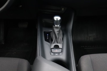 Toyota C-HR I Crossover Facelifting 1.8 Hybrid 122KM 2022 Toyota C-HR 1.8 Hybrid, Serwis ASO, Automat, zdjęcie 15