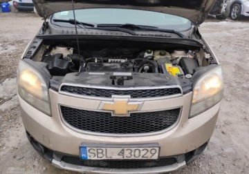 Chevrolet Orlando 1.8 141KM 2012 Chevrolet Orlando 2012r, 1.8 LPG. 7 osob. Uszkodzony lewy bok. Jezdzi., zdjęcie 4