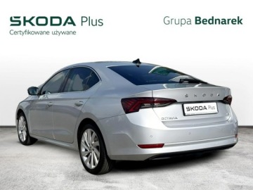 Skoda Octavia IV Liftback 2.0 TSI 190KM 2023 Škoda Octavia Skoda Octavia Bezwypadkowy / Salon, zdjęcie 2
