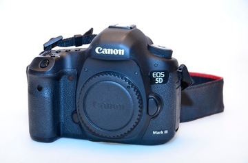 Lustrzanka Canon EOS 5D Mark III korpus