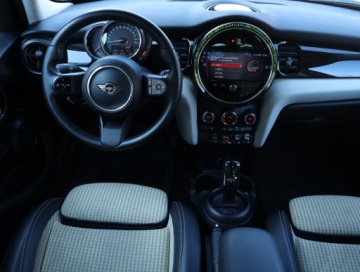 Mini Mini F56 Hatchback 3d Facelifting II Cooper 136KM 2023 MINI 5-door Copper, Salon Polska, Serwis ASO, zdjęcie 6