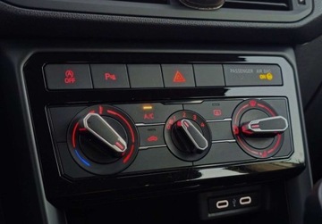 Volkswagen T-Cross SUV 1.0 TSI 95KM 2021 Volkswagen T-Cross 1.0 PB 95KM Life Salon PL Serwis ASO Gwarancja Smartlink, zdjęcie 14