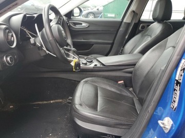 Alfa Romeo Giulia II Sedan 2.0 TBi 280KM 2017 Alfa Romeo Giulia 2017 ALFA ROMEO GIULIA Q4 2.0L BOGATA WERSJA ---------, zdjęcie 7