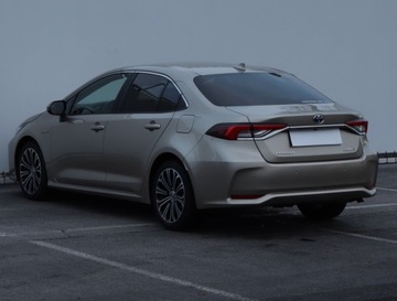 Toyota Corolla XII Sedan 1.8 Hybrid 122KM 2020 Toyota Corolla 1.8 Hybrid, Salon Polska, zdjęcie 3