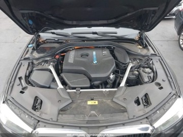 BMW Seria 5 G30-G31 2019 BMW Seria 5 2019 BMW 530E IPERFORMANCE 2.0 Benzyna 180KM, zdjęcie 9