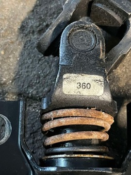 MERCEDES VITO W638 SLOUPEC VOLANT A6384602611
