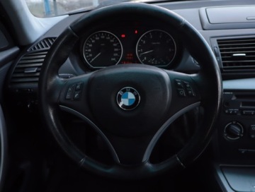 BMW Seria 1 E81/E87 Hatchback 5d E87 1.6 116i 122KM 2007 BMW 1 116i, Klima, Parktronic, zdjęcie 13
