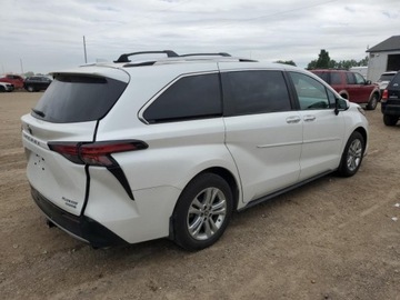 Toyota Sienna III 2024 Toyota Sienna Limited 2024 2.5l 2.5 Hybryda 245KM, zdjęcie 3