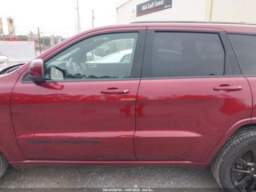 Jeep Grand Cherokee IV 2022 Jeep Grand Cherokee Laredo X 2022 3.6l 3.6 Benzyna 293KM, zdjęcie 2