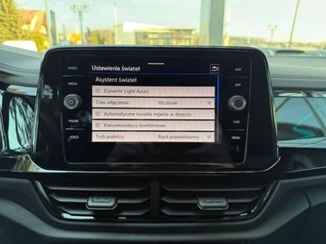 Volkswagen T-Roc I SUV Facelifting 2.0 TSI 190KM 2022 Volkswagen T-Roc 2.0 TSI DSG 4MOTION 190KM STYLE Kamera ACC Matrix ASO Sal, zdjęcie 23