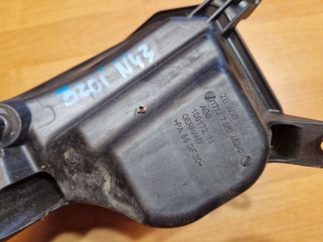 BMW E87 E90 E91 2.0B N43 NÁDOBKA VYROVNÁVACÍ KAPALINY 7567462