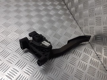 POTENCJOMETR GAZU OPEL ASTRA H 1.7 CDTI 9157998