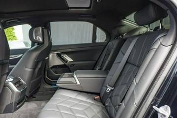 BMW Seria 7 G70 Sedan 3.0 40d 299KM 2025 BMW 740 xDrive Limuzyna DEMO, zdjęcie 20
