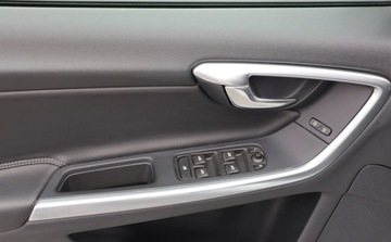 Volvo V60 I Kombi Facelifting 2.0 D4 DRIVE-E 190KM 2015 Volvo V60 NAVI, Grzane Fotele, Multifunkcja, Tempomat, Czujniki, GWARANCJA, zdjęcie 19