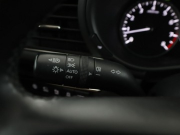 Mazda 3 IV Hatchback 2.0 Skyactiv-G 122KM 2019 Mazda 3 full LED navi klima auto kamera i czujniki, zdjęcie 34