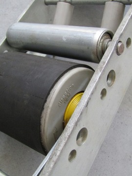 ТЯЖЕЛЫЙ РОЛИК С ТОРМОЗНЫМ РОЛИКОМ ДЛЯ ПОДДОНОВ 160х14см