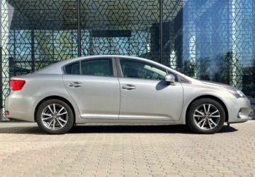 Toyota Avensis III Sedan Facelifting 1.8 Valvematic 147KM 2013 Toyota Avensis Avensis Premium Evecutive NAVI Vat Marza Salon PL Serw, zdjęcie 3