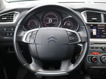Citroen C4 II Hatchback 5d Facelifting 1.6 BlueHDi 120KM 2016 Citroen C4 1.6 BlueHDi, Navi, Klima, Klimatronic, zdjęcie 13