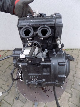ДВИГАТЕЛЬ КАВАСАКИ Z650