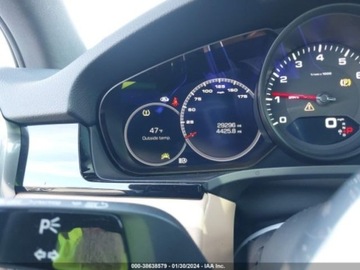 Porsche Cayenne III 2021 Porsche Cayenne 2021r., 4x4, 3.0L, zdjęcie 12
