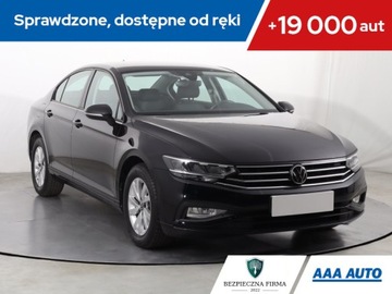 Volkswagen Passat B8 Limousine Facelifting 2.0 TDI SCR 150KM 2021 VW Passat 2.0 TDI, Salon Polska, 1. Właściciel