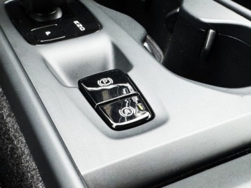 Volvo XC40 Crossover Facelifting 2.0 B3 163KM 2025 Volvo XC 40 XC40 B3 Core | Onyx Black | aut | Serw, zdjęcie 18