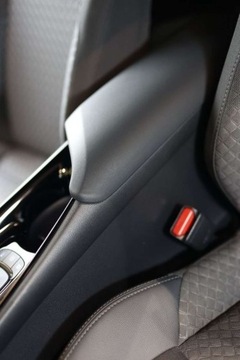 Toyota C-HR I Crossover Facelifting 1.8 Hybrid 122KM 2022 Toyota C-HR 1.8 Hybrid Style 1.8 Hybryda 122KM, zdjęcie 29