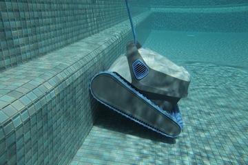 Odkurzacz ROBOT basenowy Dolphin s200 automatyczny
