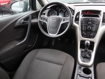 Opel Astra J Hatchback 5d 1.4 Twinport ECOTEC 100KM 2012 Opel Astra 1.4 16V, Klima, Tempomat, Parktronic, zdjęcie 6