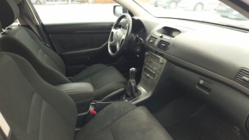 Toyota Avensis II Sedan 2.0 VVT-i 147KM 2006 Toyota Avensis Ozarow Mazowiecki 2.0 benzyna 2006 rok ALUFELGI, zdjęcie 7