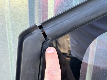DVEŘE LEVÉ PŘEDNÍ LEVÝ RENAULT CLIO IV TENNP