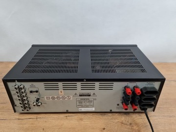 Onkyo A-8200 — стереоусилитель