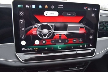 Volkswagen Passat B8 Variant Facelifting 2.0 TDI SCR 150KM 2024 Volkswagen Passat Variant 2.0TDI 150KM Elegance IQ.Drive HAK Masaz ACC Kam, zdjęcie 24