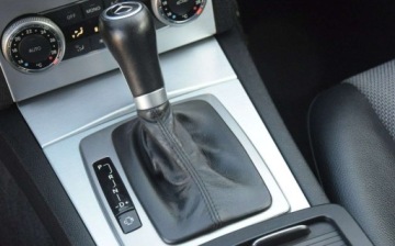 Mercedes Klasa C W204 Limuzyna 1.8 200 CGI BlueEFFICIENCY 184KM 2009 Mercedes-Benz Klasa C 1.8 Kompresor Automat PDC Sprowadzony 1.8 Benzyna, zdjęcie 31