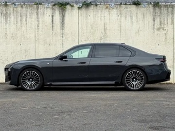 BMW Seria 7 G70 Sedan 3.0 40d 299KM 2025 BMW Seria 7 740d xDrive Sport Sedan 3.0 (299KM) 2025, zdjęcie 1
