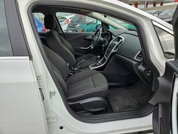 Opel Astra J Sports Tourer 1.4 Turbo ECOTEC 140KM 2012 Opel Astra 1,4 benzyna 140KM zarejestrowany, zdjęcie 7