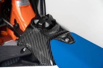 Крепление на сиденье KTM XC-F 24-26 карбон CMT CUBAMOTO