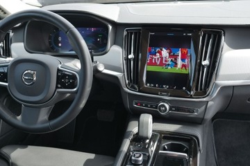 Volvo V90 II Plug-In Facelifting 2.0 T6 Plug-In Hybrid 350KM 2023 Volvo V90 T6 350ps Plus Bright Harman ACC pamięć Hak Komforty Winter Pro 19, zdjęcie 13