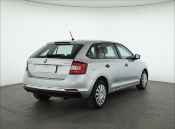 Skoda Rapid II Liftback Facelifting 1.0 TSI 95KM 2017 Skoda Rapid Spaceback 1.0 TSI, Salon Polska, zdjęcie 4