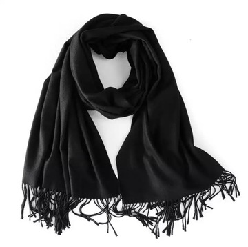 Теплый женский шарф, черный, элегантный, с бахромой, подойдет на зиму.