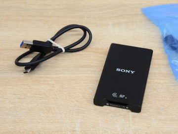 Устройство чтения карт флэш-памяти Sony Memory UK Type A/SD SuperSpeed ​​USB Type-C